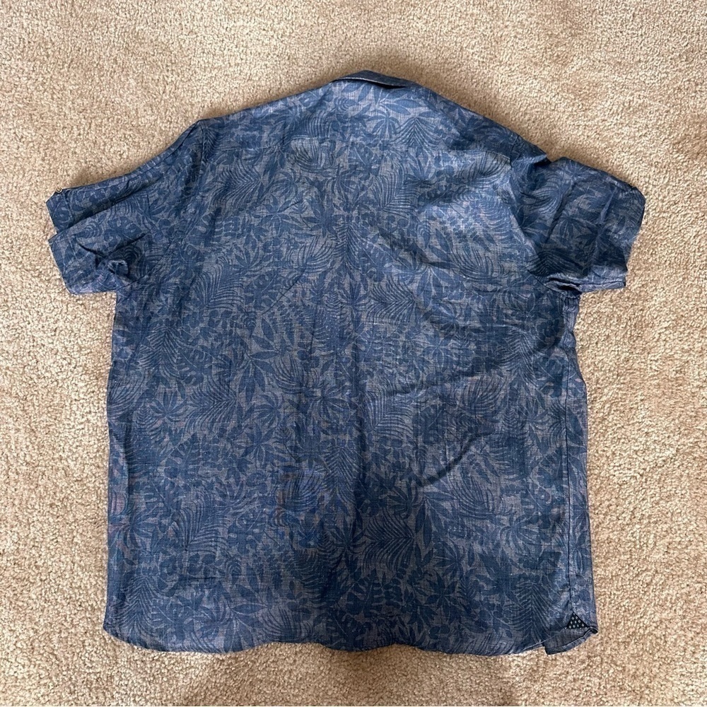 EUC Men’s Short Sleeved Ted Baker Button Down! - Picture 5 of 7